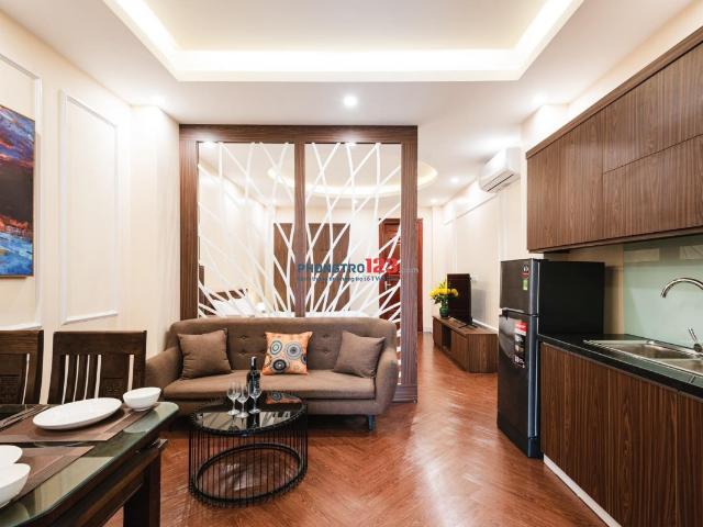 Căn hộ 2 phòng ngủ 60m2 mặt phố tại 225 âu cơ, quảng an, hồ tây