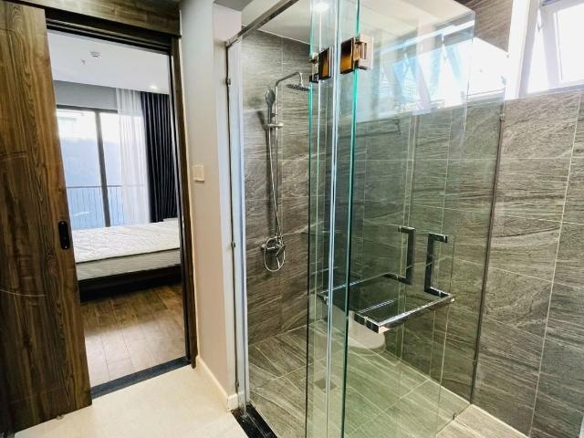 BEAUTIFUL 2 BEDROOM APARTMENT NGU HANG SON DISTRICT