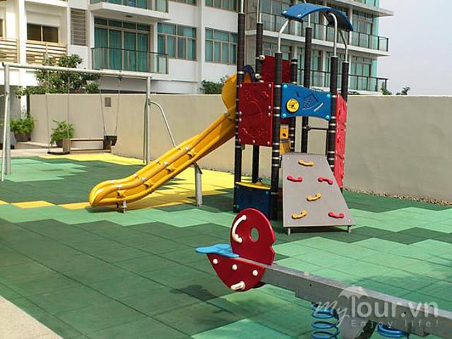 Căn hộ view hồ bơi The Vista Quận 2 cho thuê 2 phòng ngủ full nội thất cao cấp