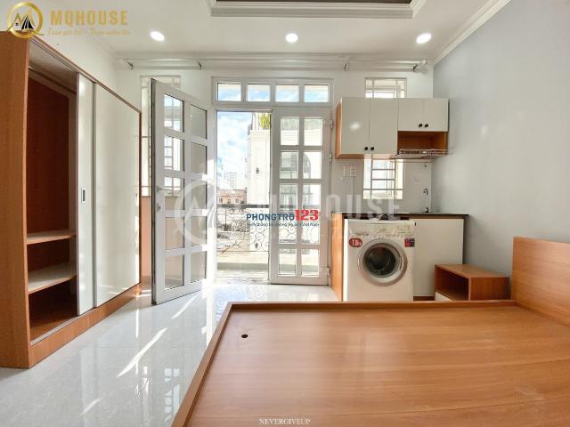 Căn hộ cao cấp balcony + máy giặt riêng gần Ngã Tư Hàng Xanh, HUTECH