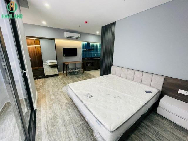 MODERN APARTMENT WITH GYM, SWIMMING POOL NEAR VO NGUYEN GIAP BEACH