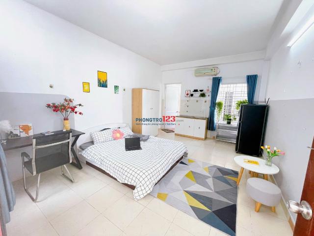 Phòng đẹp – full nội thất cửa sổ lớn ngay trung tâm tân bình