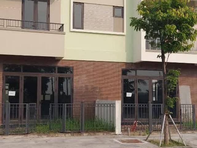 Căn Shophouse góc view sông sen, DT 130,5 m2, trục thông cực đẹp, giá ổn