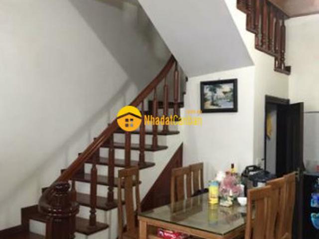 Cần tiền bán gấp nhà hồng tiến 40mx5t lô góc ngõ thông sát phố giá 3.8 tỷ