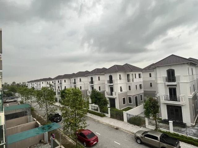 Cần tiền bán gấp căn biệt thự đơn lập siêu đẹp tại centacity