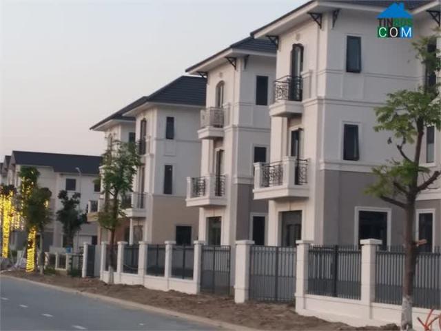Cần tiền mở rộng kinh doanh. Chính chủ bán căn biệt thự căn góc vị trí siêu hiếm, giá rẻ nhất