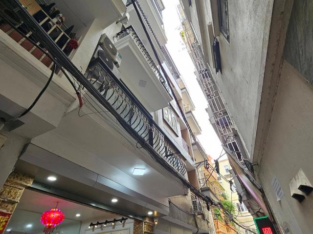Cần tiền rao bán Nguyễn Sơn Long biên 8 tỷ 50m, gần phố