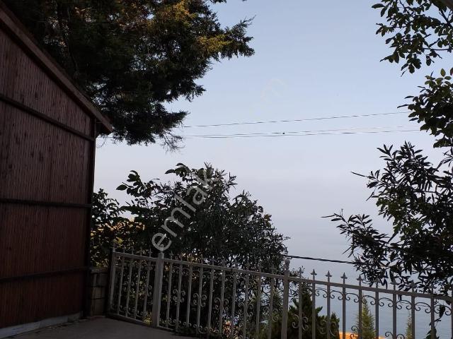 Cınarcık Esenköyde 2 Katlı Mustakil Deniz Man Satılık Bina