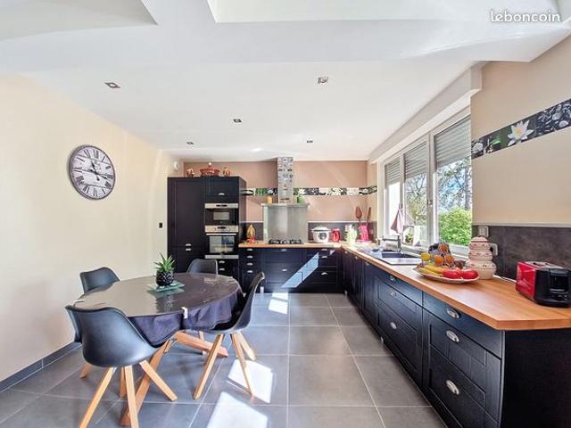 C à Vendre