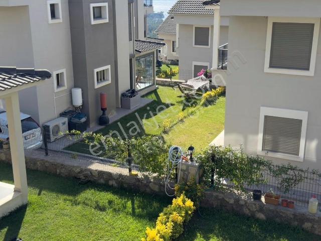 C.b. Route | Bademli | Deniz Manzaralı | Tripleks 3+1 Lüks Villa