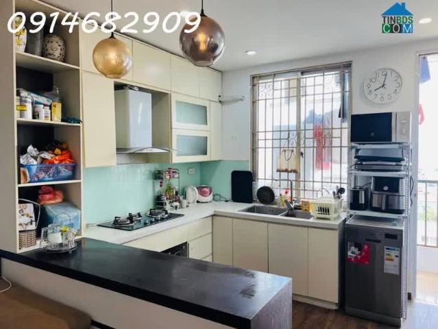 Cực Hiếm Bán Chung Cư Phố Trần Đăng Ninh: 83m2, 2 Ngủ, Ô Tô Đỗ, Chỉ 4.2 Tỷ