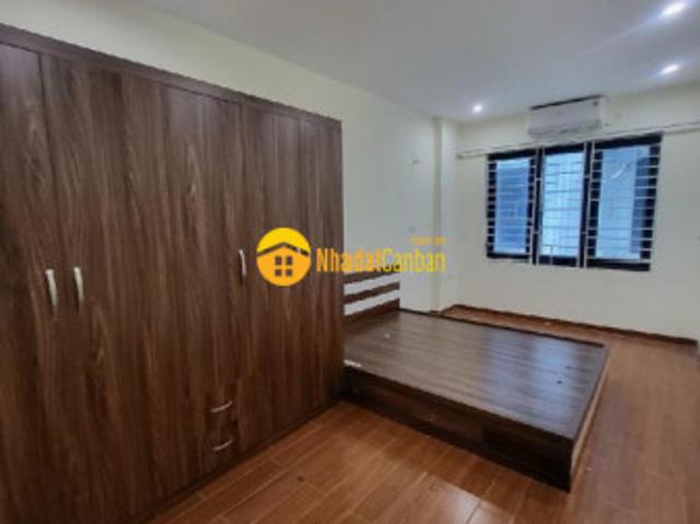 Cực hiếm bán nhà phùng khoang 40m x 4 tầng, 5pn, 50m oto tránh, giá 3 tỷ 7