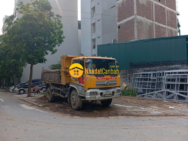 Cực hiếm. Lô góc đất đấu giá kiến hưng cạnh công viên hà đông 75m2 chỉ 17. X tỷ. lh 0989626