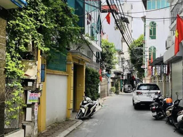 Cực Hiếm Phố Tô Vĩnh Diện, Lô Góc, Ô Tô Tránh, 48m, 9.8 Tỷ