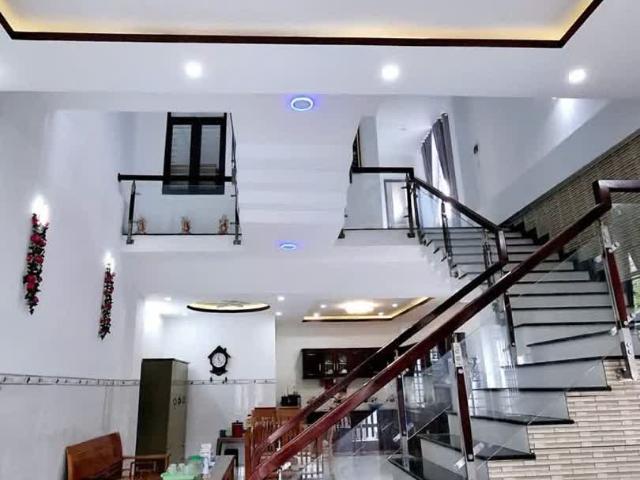 Cực Đẹp Bán nhà kiệt Ngô Quyền 90m2 Vị Trí Sầm Uất giá chỉ Nhỉnh 6 tỷ