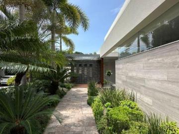 C Casa con 1098 m² superficie de terreno, 3 recámaras en venta en San Miguel Acapantzingo