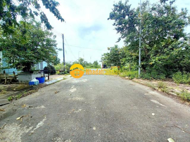 C.g bán nền đường b9 kdc tân phú, phường hưng phú, cần thơ. Đoạn giữa đường b9 giá bán 1 tỷ 780