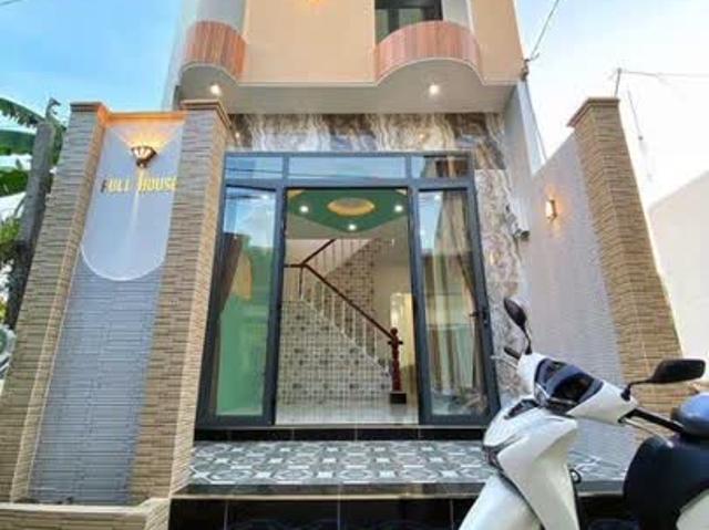 C.gửi Nhà lầu mới hoàn công nằm kế Đài Truyền Hình Cần Thơ