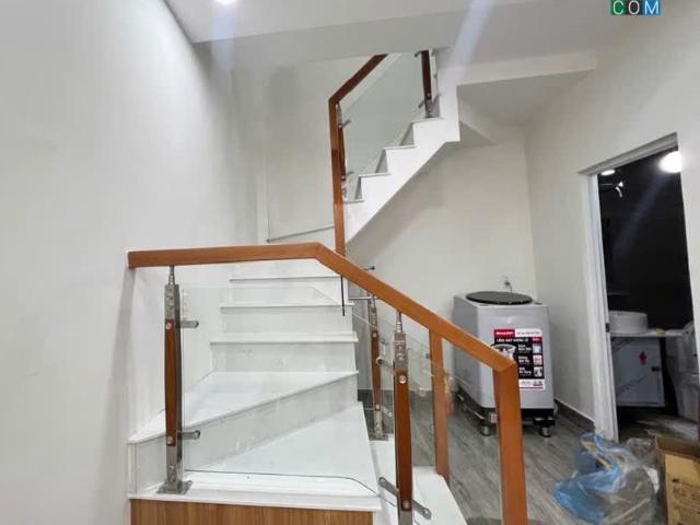 Cơ Hội Vàng Cho Nhà Mới Chỉ 4.95 Tỷ, Vị Trí Siêu Đẹp Gần Chợ Hiệp Phú
