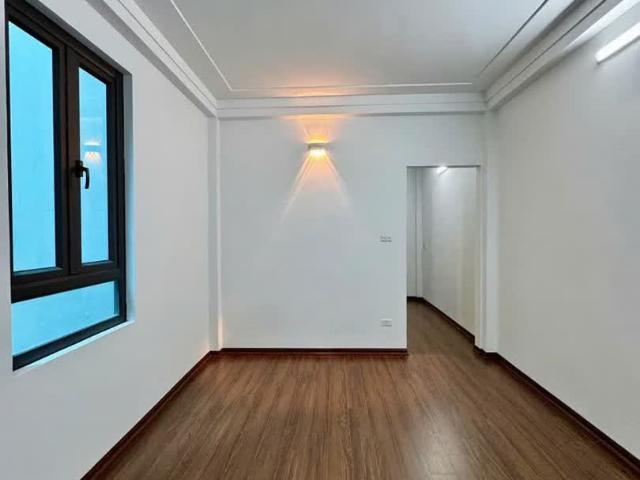 Cơ Hội Hiếm Nhà 4 Tầng, Ô Tô Đỗ Cửa, Gần Hồ Đền Lừ Hoàng Mai, Giá 5.95 Tỷ