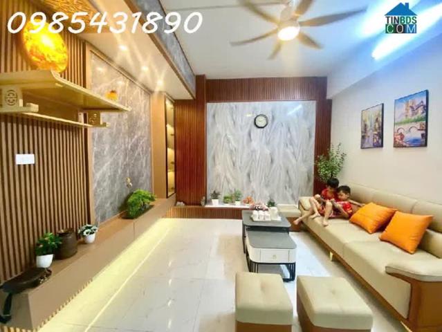 Cơ Hội Sở Hữu Căn Hộ 3 Phòng Ngủ, Sân Vườn BBQ Rộng Rãi Thoáng Mát Tại Đền Lừ 1, Giá 3. X Tỷ