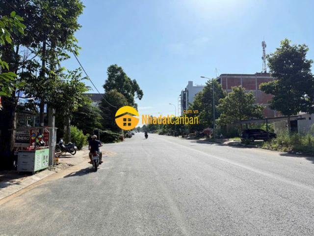 Cặp nền vip xây khách sạn hoặc toà nhà văn phòng cty quá ok cặp nền 240m2 vị trí sáng đẹp