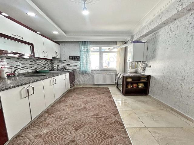 Cıty Center'a Yürüme Mesafesinde Satılık 2+1 Yüksek Giriş