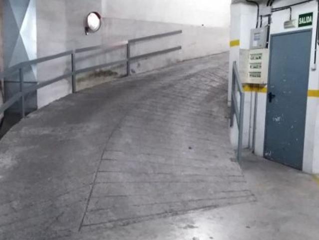 C/ TARREGA 23, PLAZA DE APARCAMIENTO PARA COCHE Y MOTO