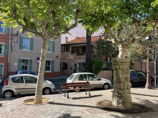 Cœur de ville, proche plage, superbe T2 rénové avec goût