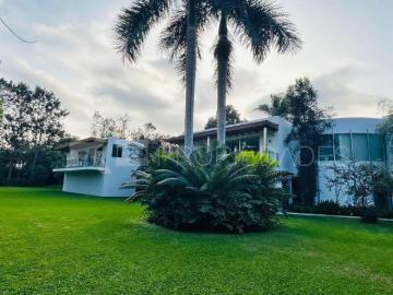 C 246 Vivienda exclusiva en La Planicie