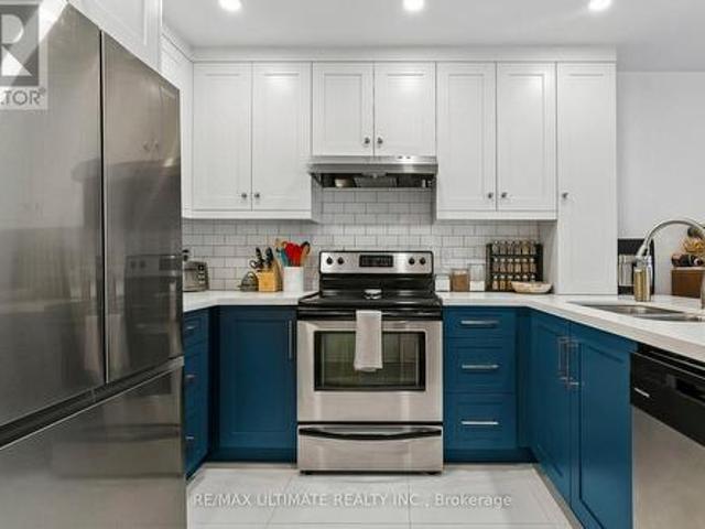 C 660 Wellington Street W, Toronto, ON, M5V 1G4 townhouse for lease | Listing ID C13552 | Royal LePage