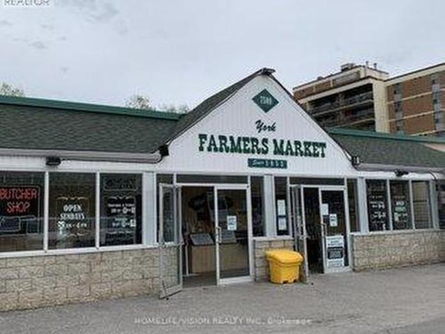 C 7509 Yonge Street, Markham, ON, L3T 2E9 commercial for lease | Listing ID N13490 | Royal LePage