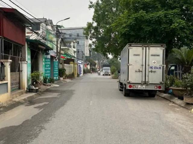 [CC bán 148m đất TT Văn Giang, Ecopark. MT quyền lực 8.3m] Ô tô tránh, vào nhà Chỉ 5.8 tỷ