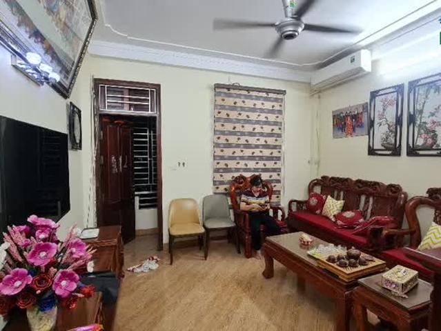 Cc bán gấp nhà kđt mỗ lao 52m2, 4 tầng, giá 12 tỷ, gara vỉa hè kinh doanh an ninh tốt