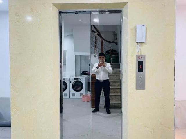 CCMN Mỹ Đình, Nam Từ Liêm 100M2 8 tầng thang máy, ôtô vào nhà. Mt 6.5m. Giá 29.6 tỷ
