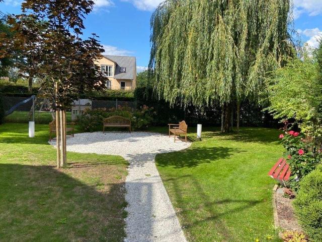 ca. 124 m² Garten Reihenendhaus mit Terrasse