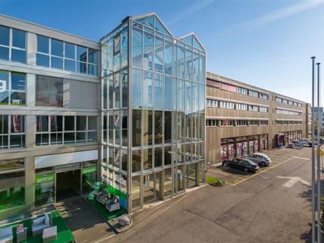 ca. 150 m2 Lagerraum im 3. Obergeschoss mit Warenlift befristete Miete bis 31.12.2028