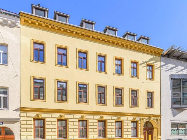 ca. 2.310 EUR/m2 | 4 Wohnungen + Werkstatt | ca. 238m2 NFL