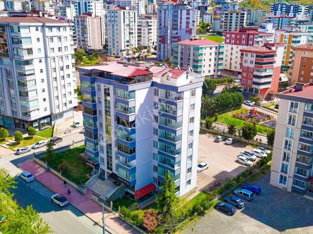 Cağaloğluna Cephe Geniş 3+1 Çevresi Açık
