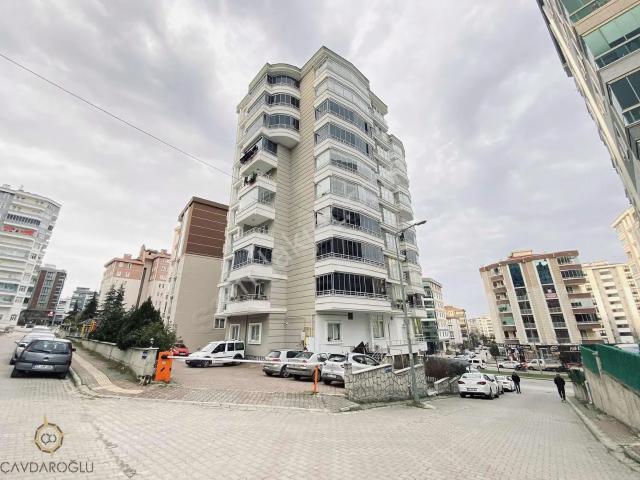 Cağaloğlu'na Cephe Mükemmel Konum 145m2 Net 3+1 Kiralık Daire!