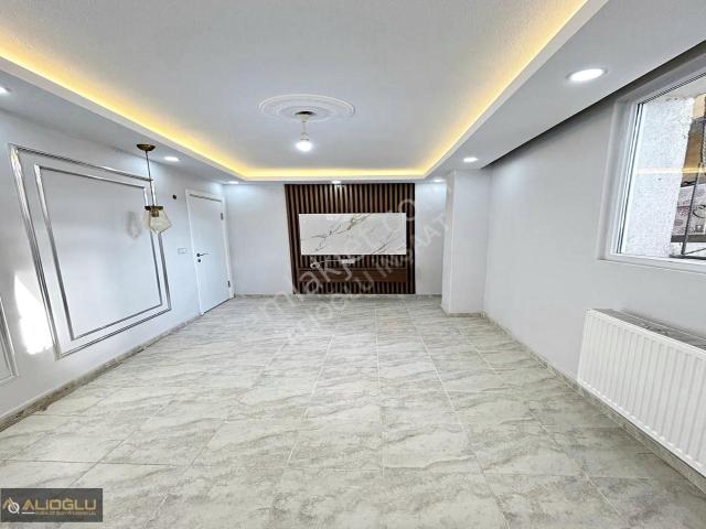 Cam Seviyesi Yüksek Merkezi Konumda Masrafsız 2+1 Daire