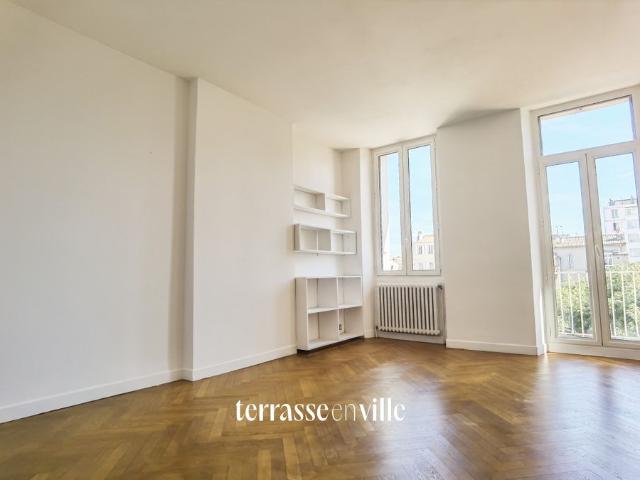 Camas T3 non meublé Terrasse 1300€