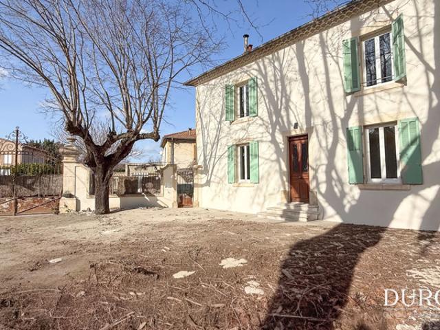 Camaret sur Aigues, 10mn d'ORANGE, 35mn d'AVIGNON et 20m de