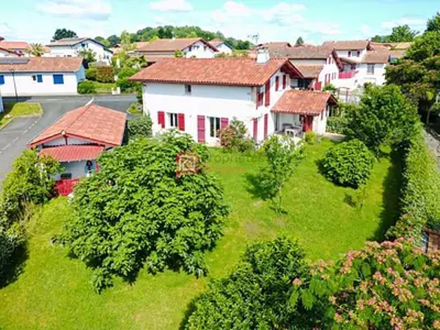 Cambo les Bains 64250 Achat / Vente maison 5 pièces t5 jardin terrasse