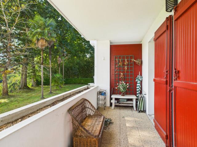 Cambo les Bains Grand T2 de 64 m² avec terrasse, ascenseur. 64m² Cambo les Bains