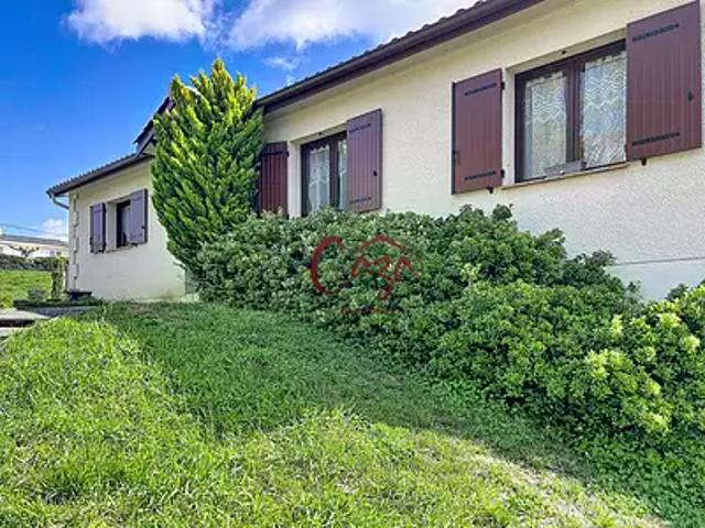 Camblanes et Meynac 33360 Achat / Vente maison 5 pièces t5 au dernier étage cave