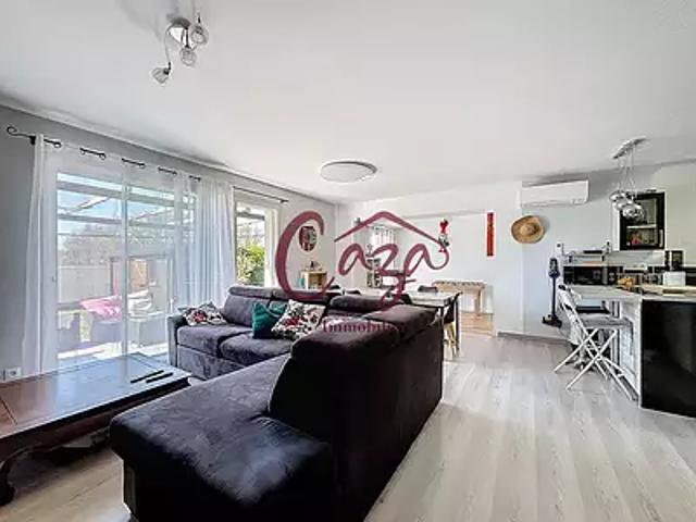 Camblanes et Meynac 33360 Achat / Vente maison 5 pièces t5 au dernier étage parking