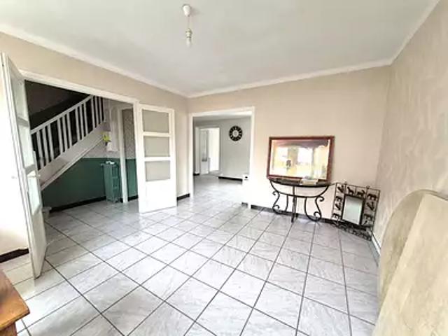 Cambrai 59400 Achat / Vente maison 5 pièces t5 au dernier étage cave