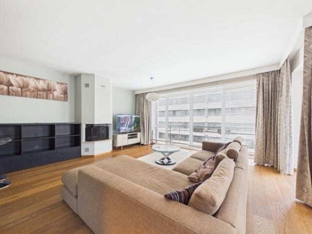 Cambre / Roosevelt: Beautiful furnished 2 bedroom Penthouse!