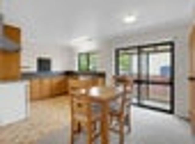 Cambridge, 2 bedrooms, $575 pw